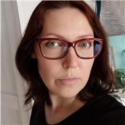 Experienced English Teacher using Holistic Methods of Natural Language Acquisition